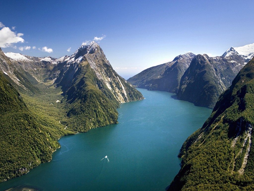 New Zealand South Island Fiordland National Park Milford Sound